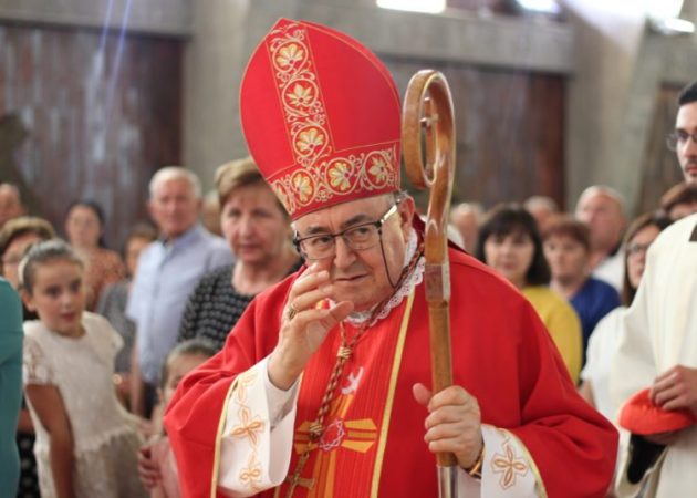 Kočerin: Kardinal Vinko Puljić predvodio misu uoči Petrodvdana