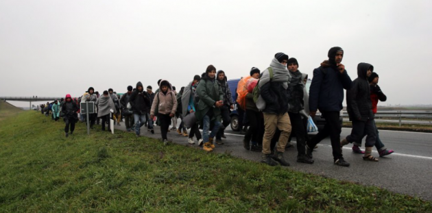 Devet tisuća migranata čeka na granici s BiH