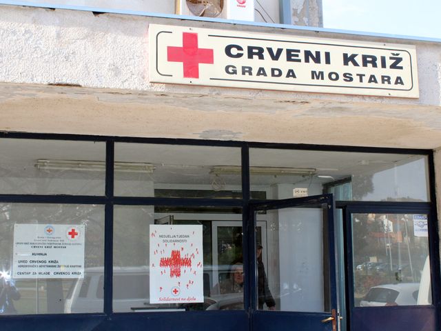 Crveni križ grada Mostara spreman pomoći potresom pogođene dijelove Hrvatske