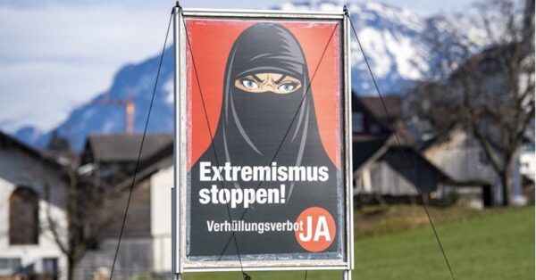 Švicarci na referendumu zabranili nošenje burki