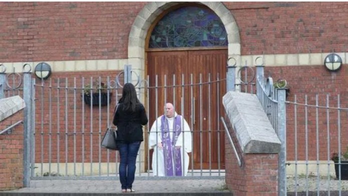 Crkva na meti Irske vlade: Ispovijedi na otvorenom su ilegalne, ali ne i razgovor sa svećenikom