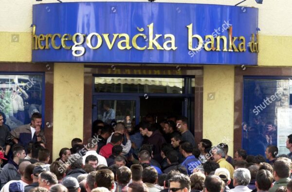 PLJAČKA STOLJEĆA:  Danas je 20 godina od uništenja Hercegovačke banke