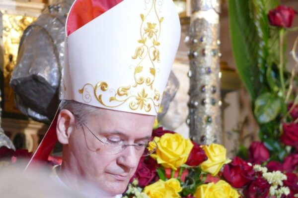 Mons. Kutleša: Kada je kršćanstvo zaštićeno državnom naklonošću, zaboravlja se križ