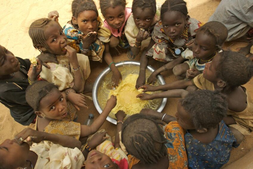 Poruka “vijeću mudraca” iz G7: Riješite ropstvo i glad u svijetu, pa se onda bavite “zelenilom” i “rodnom neutralnošću”!