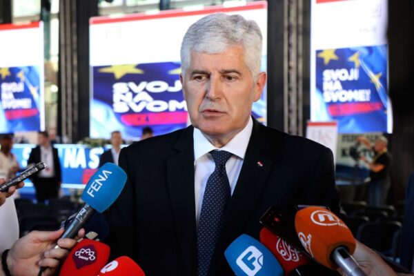 ČOVIĆ: Neodgovorna politika bošnjačkog naroda će dovesti do trećeg entiteta
