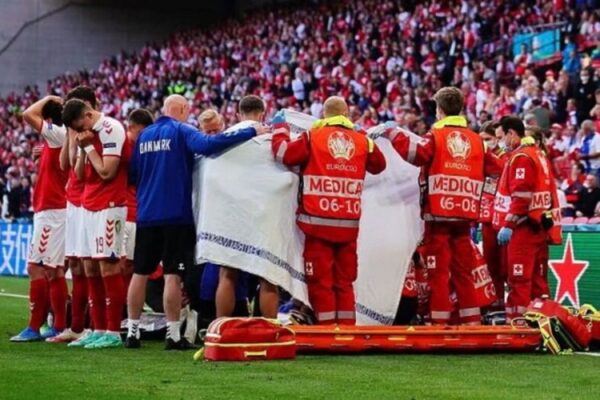 EURO 2021:  Erikson stabilno, Danski “zid” za vrijeme njegove borbe za život oduševio svijet