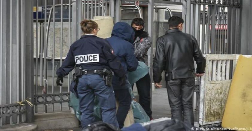 Francuska nemilosrdno protjeruje strance koji predstavljaju prijetnju