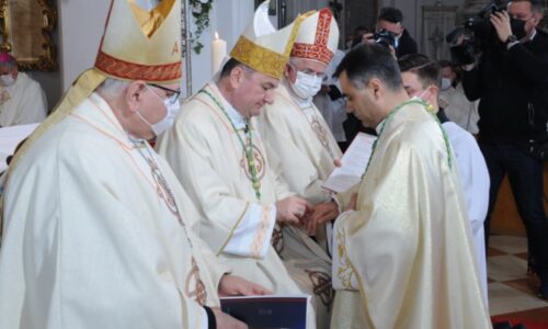 Zaređen novi dubrovački biskup mons. Roko Glasnović
