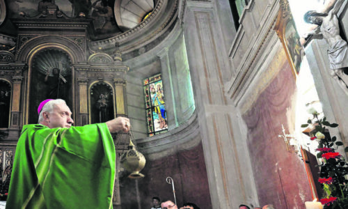 Odlazak nuncija, Papino pismo u Međugorju, zabrana Božića…