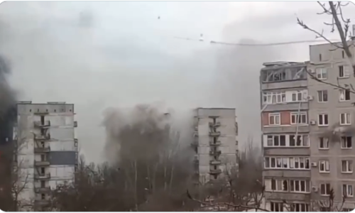 Rusi pogodili nebodere u Mariupolju, Ukrajinci objavili snimku