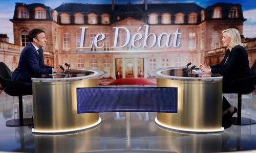 UOČI DRUGOG IZBORNOG KRUGA  Le Pen i Macron se sukobili u velikoj TV debati