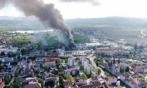 Velika eksplozija u kemijskoj tvornici, više od 20 osoba ozlijeđeno
