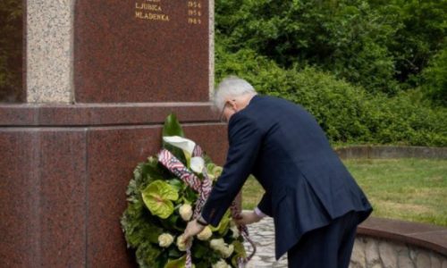 Veleposlanik Murphy odao počast hrvatskim civilnim žrtvama masakra u Grabovici: Prihvatite i priznajte činjenice