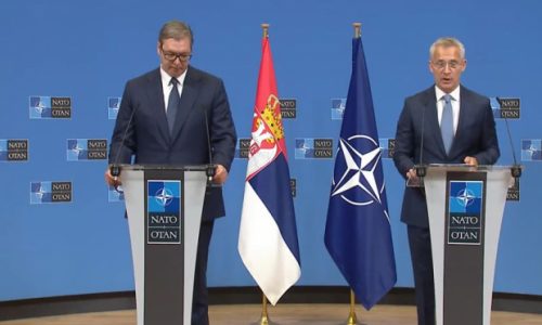 Stoltenberg poručio da je NATO spreman intervenirati na Kosovu