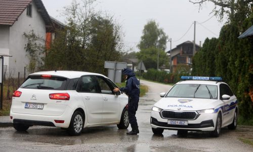 NESHVATLJIV ČIN: Jutro nakon sumanutog pohoda kod Karlovca mještani u šoku, očevid otežava kiša