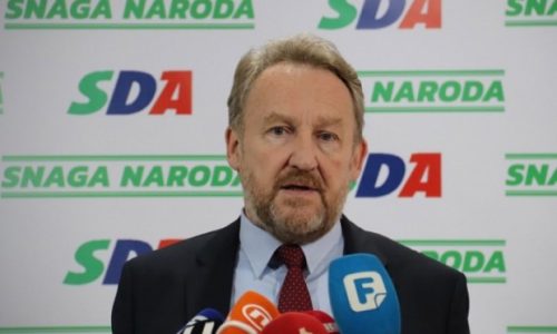 SDA optužuje Konakovića: Prvo je diplomirao pa tek onda završio prvu i drugu godinu studija