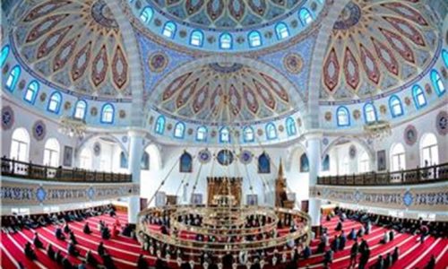 ISLAMIZACIJA NJEMAČKE: U Koelnu mujezin po prvi put pozvao na molitvu petkom, prosvjedi zbog ustupaka Erdoganu