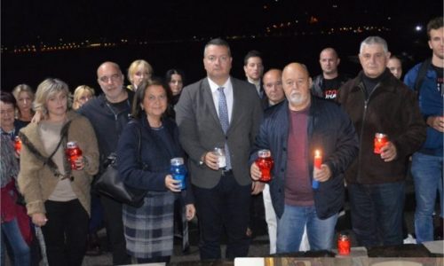 U Tivtu zapaljene svijeće za Vukovar, u Zagrebu predsjednik HGI-a iz Crne Gore s predsjednikom Matice hrvatske