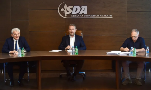 SDA optužila međunarodnu zajednicu za pogodovanje HDZ-u BiH, pozvala sve bošnjačke stranke na zajedničko djelovanje