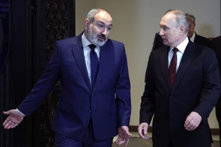 RUSIJA GUBI SAVEZNIKE/Premijer Armenije ljut na Putina jer ih nije zaštitio od Azerbejdžana, okreće se Macronu