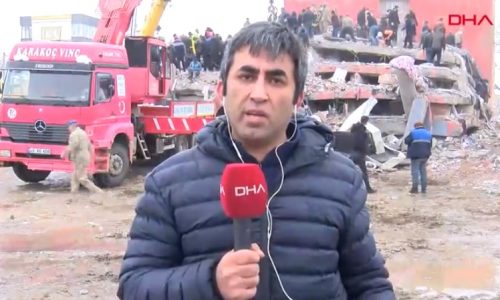 VIDEO/Novinar izvještavao uživo kad je udario novi potres, jedva je ostao na nogama