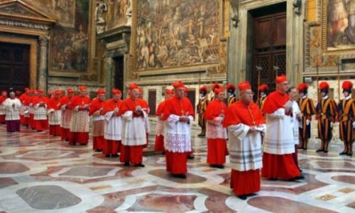 Razmišljanje o mogućim budućim kardinalima i smjeru sljedeće konklave