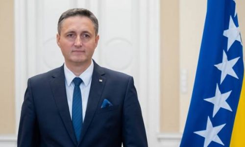 Bećirović ponovo pozvao Zapad da sankcionira Dodika, spominjao i “hiljadugodišnju BiH”