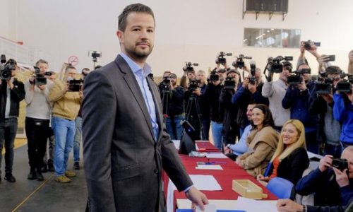 Predsjednik blokira formiranje nove proeuropske vlade kako bi se pod (Albancem) Abazovićem posrbilo Crnu Goru