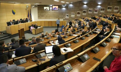 IZVANREDNA SJEDNICA: Zastupnički dom usvojio zaključke i deklaraciju u vezi imenovanja Vlade FBiH