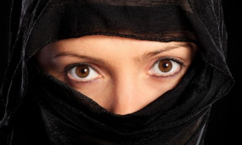 Moralna policija više neće loviti Iranke bez hidžaba, sada će to činiti nadzornim kamerama