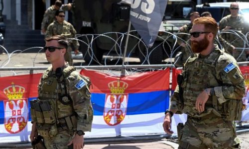 POZIVAJU NA MIR/EU prijeti Srbiji i Kosovu kaznenim mjerama zbog nasilja