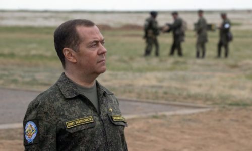 Medvedev: Sukob sa Zapadom trajat će desetljećima, a s Ukrajinom ‘trajno’
