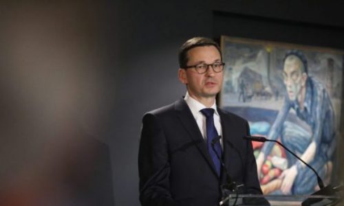 Skandal trese poljsku desnu vladu/Dužnosnici za mito davali vize migrantima iz Afrike