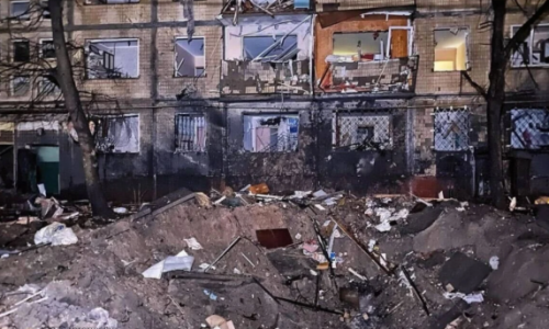 Desetine ranjenih u ruskom raketnom napadu na Kijev
