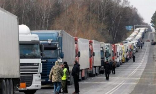 Na granici Poljske i Ukrajine 20.000 kamiona: “Ovo je nož u leđa”