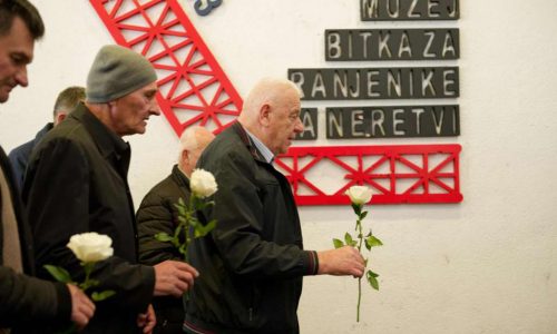 Bivši logoraši i mirovni aktivisti zajedno posjetili mjesta zatočenja u Hercegovini