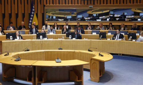 Bošnjački izaslanici napustili sjednicu Doma naroda zbog rasprave o Ustavnom sudu BiH
