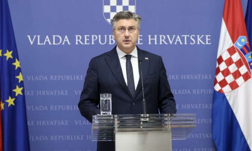 PLENKOVIĆ: Cilj rezolucije o Jasenovcu je narušavanje odnosa Hrvatske i Crne Gore