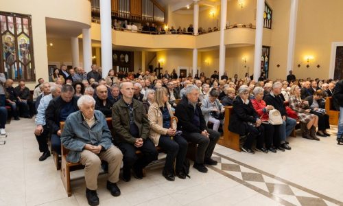 Biskup Šaško predslavio misu za žrtve komunističkih zločina u Zagrebu
