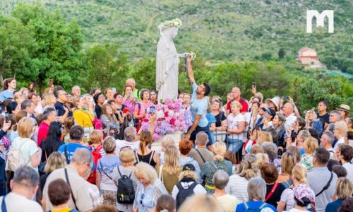 Desetci tisuća vjernika na proslavi 43. godišnjice prvih viđenja Gospe u Međugorju