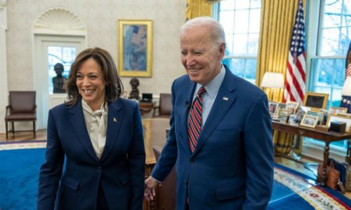 Kamala Harris zabrinuta da bi Demokrate mogle zamijeniti Joe Bidena s bijelim kandidatom