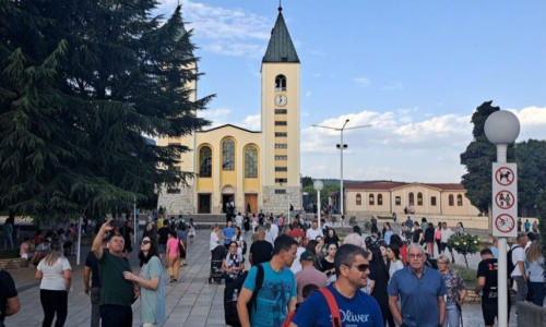 U župama diljem BiH proslava blagdana Velike Gospe, tisuće vjernika u Međugorju i u Širokome Brijegu