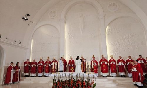 Svečano liturgijski obilježen Dan hrvatskih mučenika na Udbini