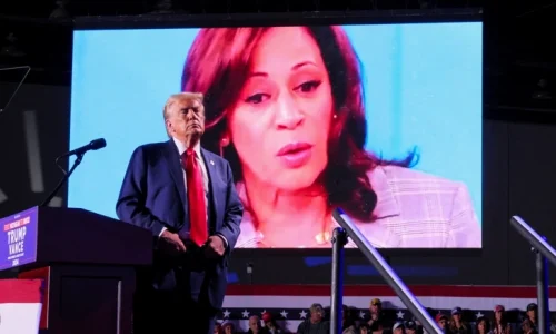 Trump pojačava napade na Harris, ona ima potporu pop-zvijezda