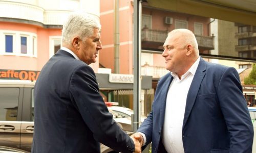 OZBILJNE INDICIJE O IZBORNOJ KRAĐI Hrvat pokraden, Bošnjak slavi uz lažirane potpise Srba u Odžaku