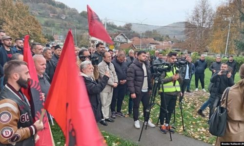 Albanci s juga Srbije ponovno prosvjedovali protiv „etničkog čišćenja administrativnim mjerama“