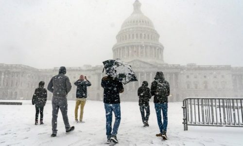 Zimska oluja u Americi neće spriječiti Kongres da potvrdi Trumpa za predsjednika