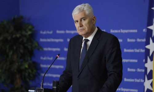 ČOVIĆ: Nećemo prihvatiti da bošnjački narod ponovno bira dva člana Predsjedništva