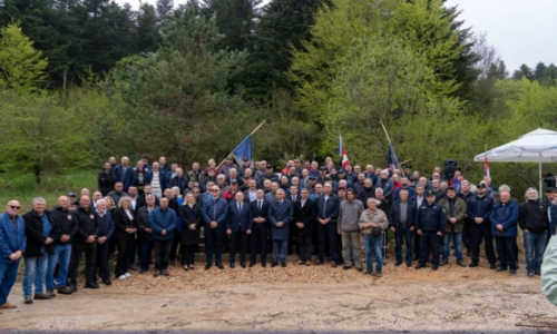 Otočac: Otkriveno obnovljeno spomen-obilježje pripadnicima 119. brigade HV-a