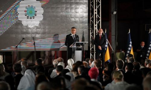M. Ljubić: Što hrvatska  državna delegacija radi u Potočarima?